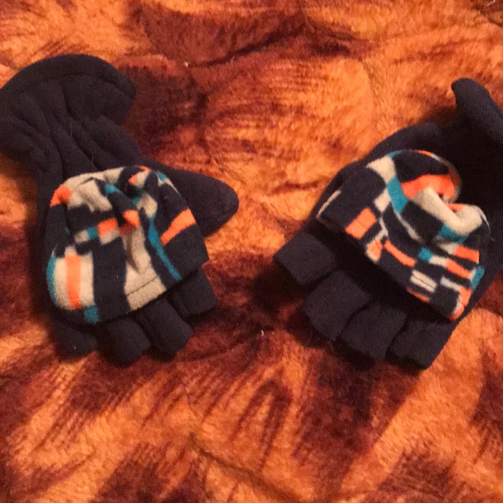 Scarf and gloves